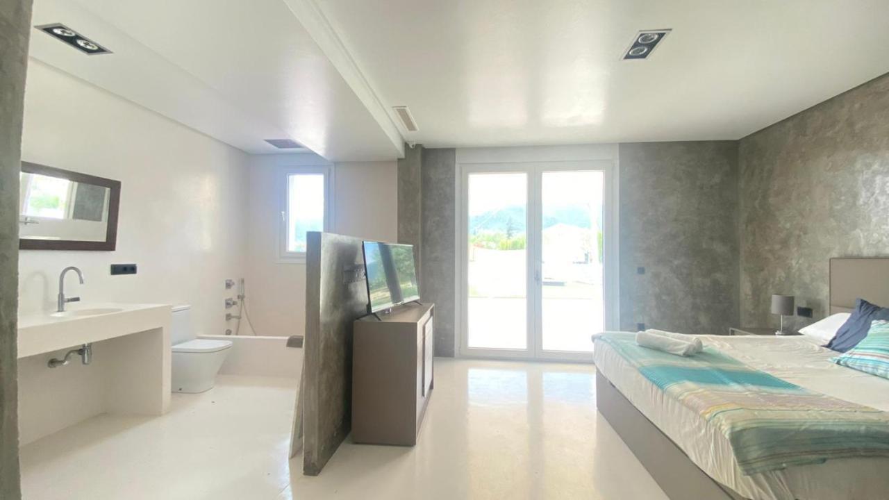 White House En Enguera - Fantastica Casa Con Jacuzzi Piscina Y Barbacoa Apartment ภายนอก รูปภาพ
